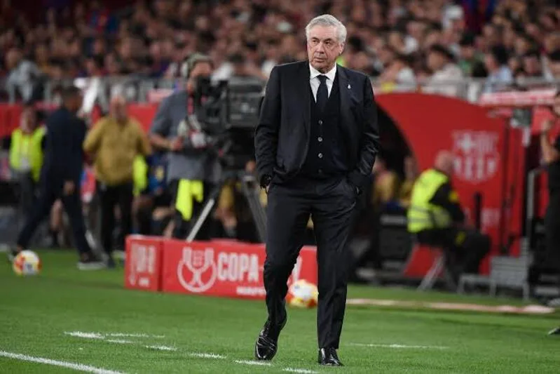 Huấn luyện viên Carlo Ancelotti nổi bật với triết lý linh hoạt, ưu tiên phẩm chất cầu thủ và không bó buộc đội bóng vào một hệ thống chiến thuật duy nhất