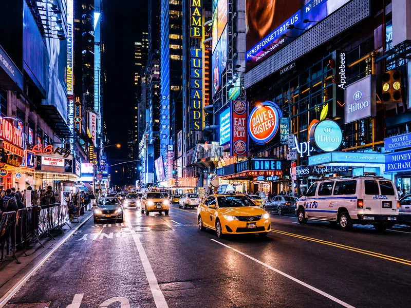 New York dẫn đầu danh sách thành phố giàu nhất thế giới năm 2025 với khoảng 384.500 triệu phú.