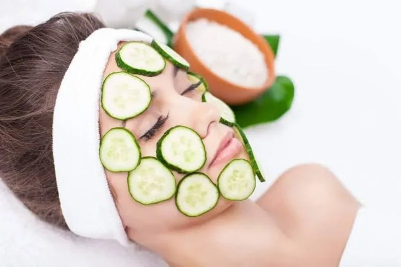 Đắp dưa leo lên mặt có tác dụng gì? Cách dùng đúng khoa học